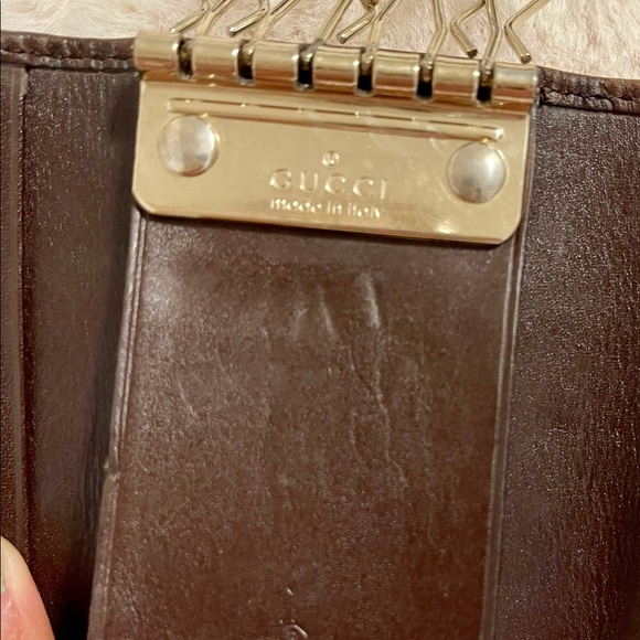 Preloved Authentic Gucci 6 Key Ring Holder - Picture 4 of 11